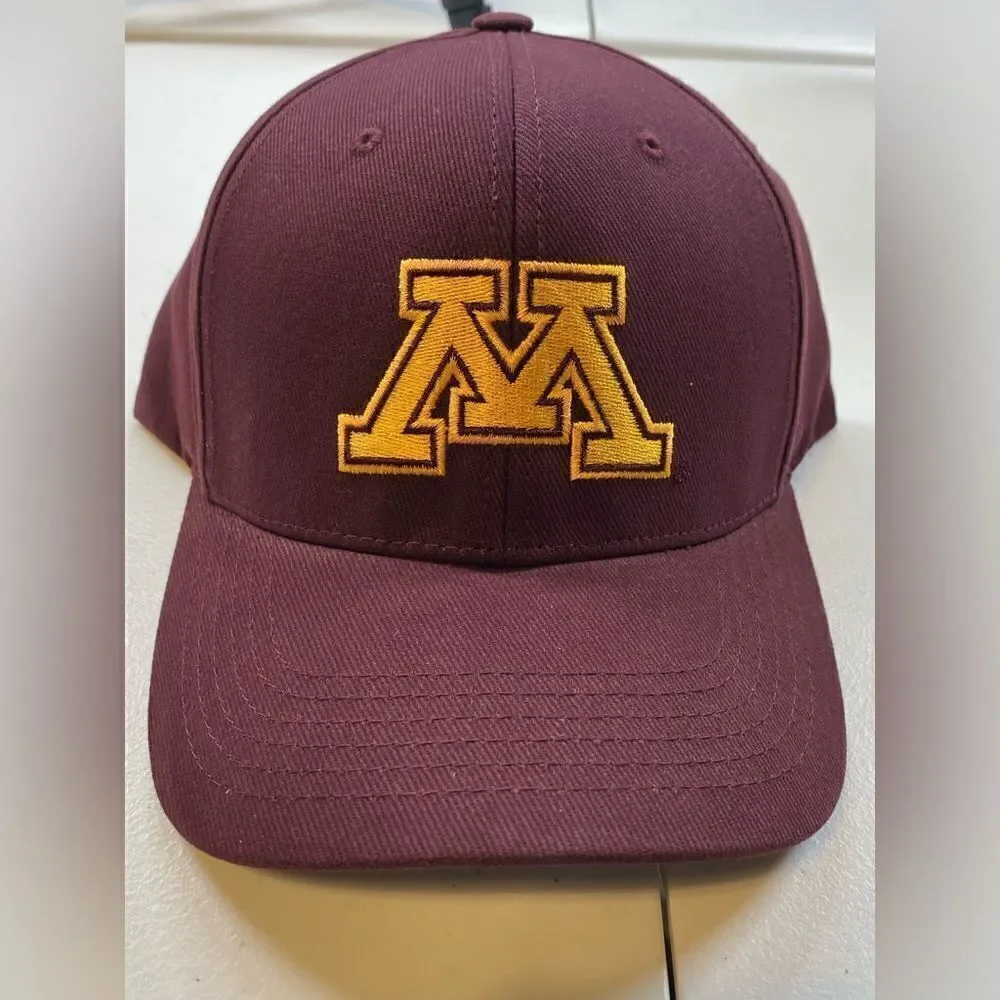 NWT University of Minnesota Gophers Maroon Logo Baseball Cap Adjustable Strap